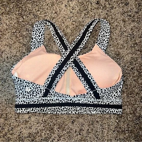 Lululemon Rack Pack Bra size 4 - Picture 2 of 4